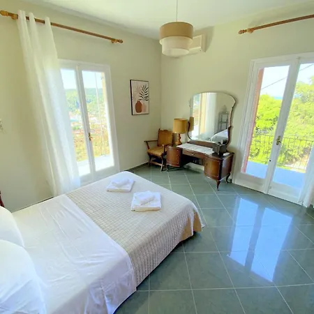 Serenity Vintage House 5 * فاثي